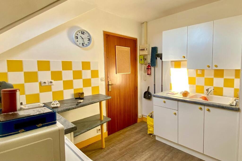 L'Appartement De La Place Saint-Valery-en-Caux Luaran gambar